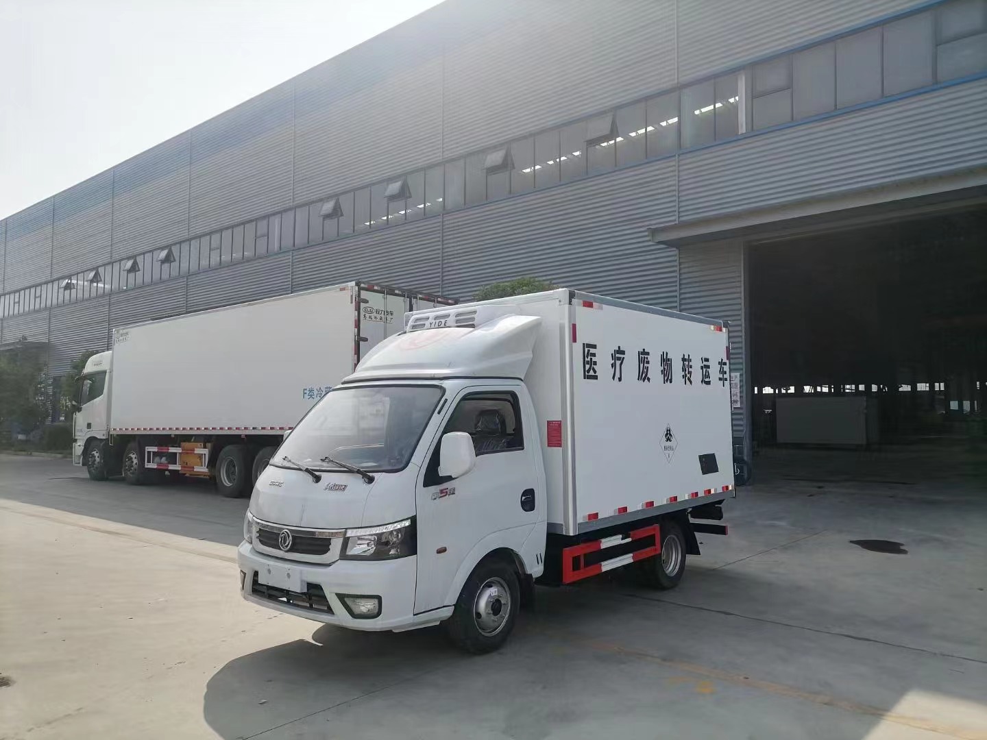 東風途逸藍牌醫療廢物轉運車