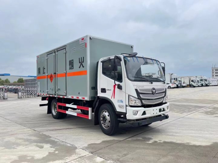 福田歐馬可6.8噸爆破車