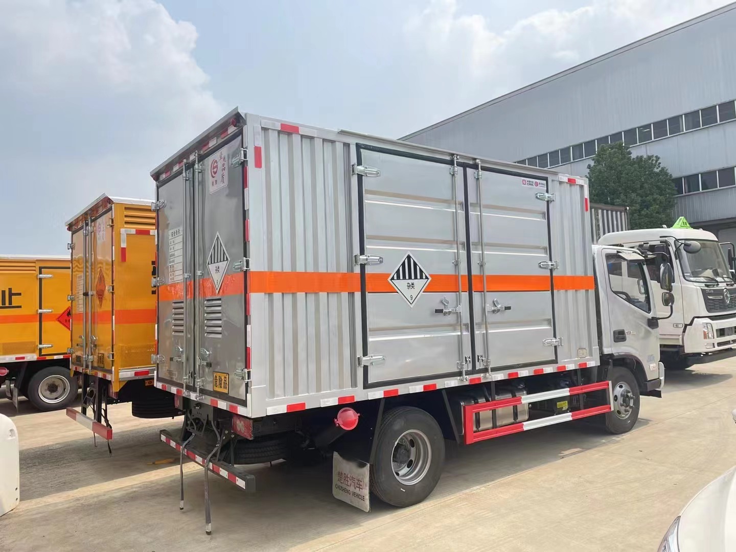 福田歐馬可4噸廢機油運輸車