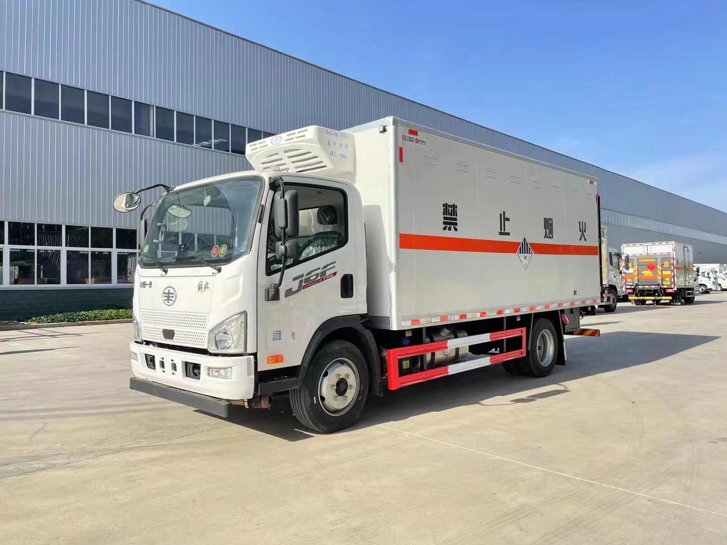 解放5.15米廢機油專用車